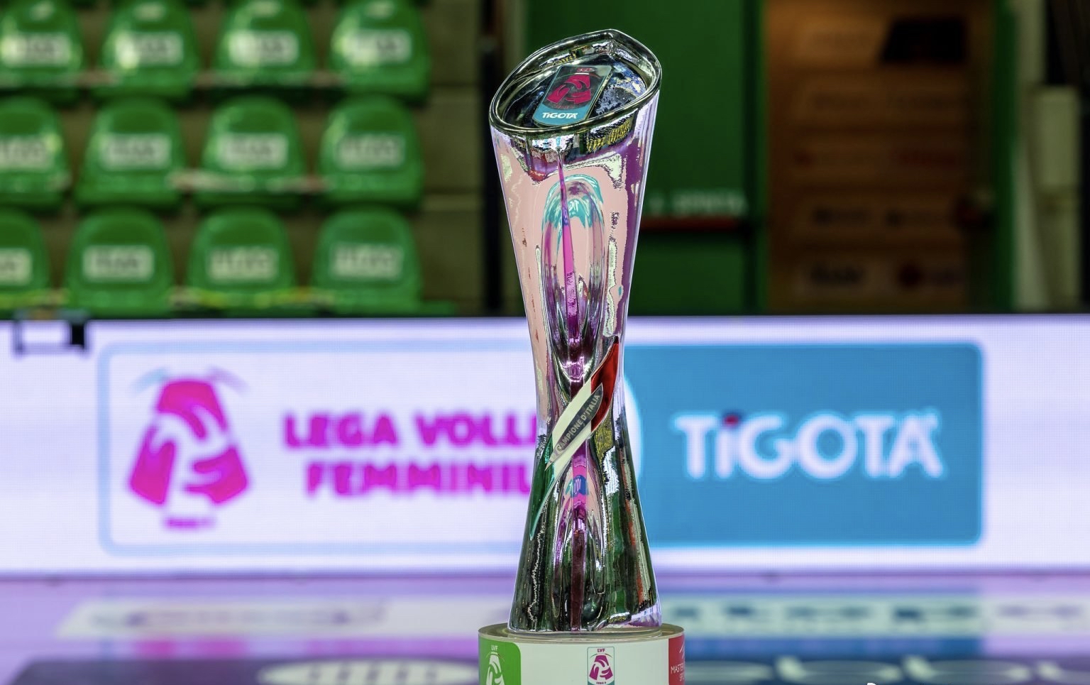 关于赛后体能课后，塞维利亚队长鼓劲备战意大利杯，目标明确，球探报告显示潜力的信息